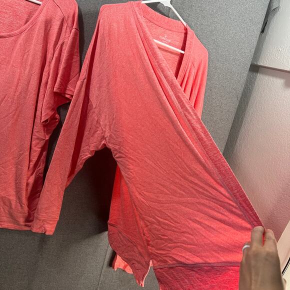 Cuddl Duds Seriously Soft 2-Piece Tee & Wrap Set Coral Size 3X - Picture 4 of 10